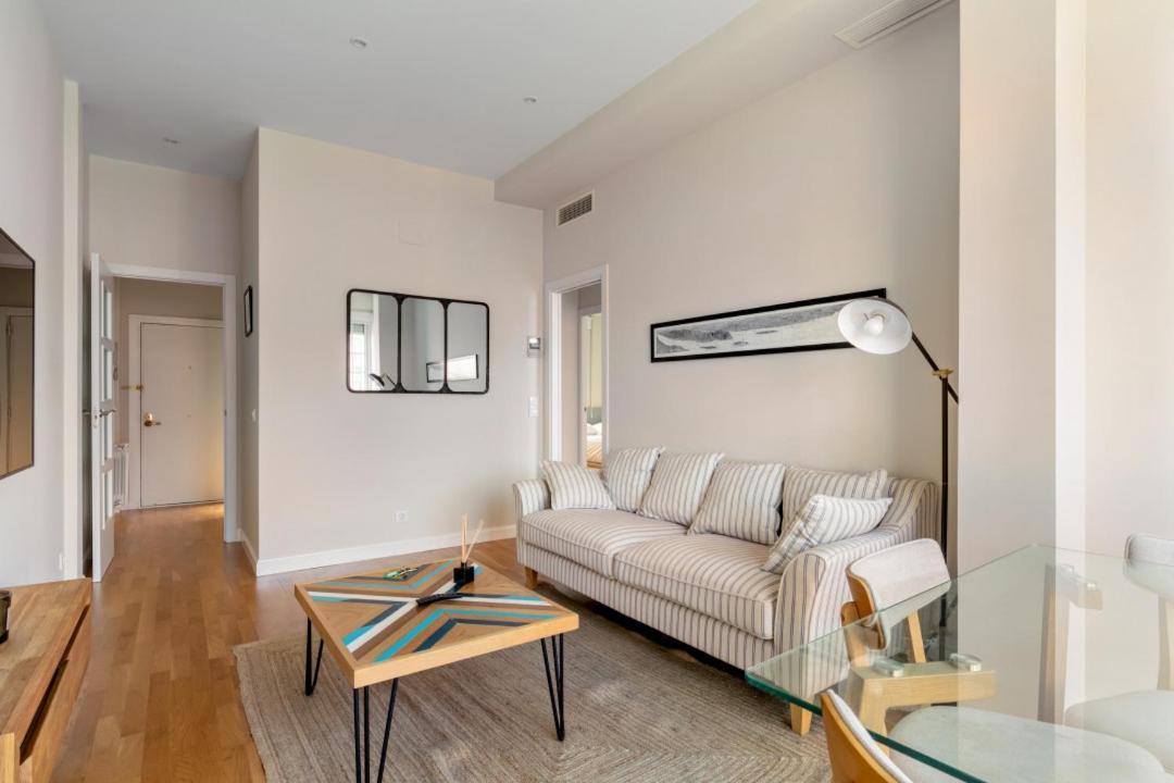 Bright With Views - 2Bd 1Bth- Av America 마드리드 외부 사진
